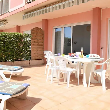 Renove En Front De Mer, 3 Pieces, Terrasse, Parking, Equipe, Ideal Familles, 6 Pers. - Fr-1-251-281 Apartment