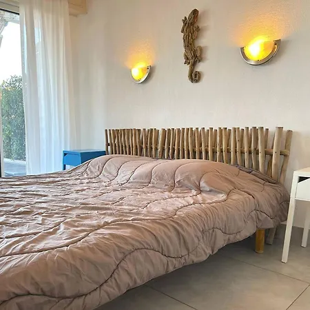 Apartment Renove En Front De Mer, 3 Pieces, Terrasse, Parking, Equipe, Ideal Familles, 6 Pers. - Fr-1-251-281 Le Lavandou